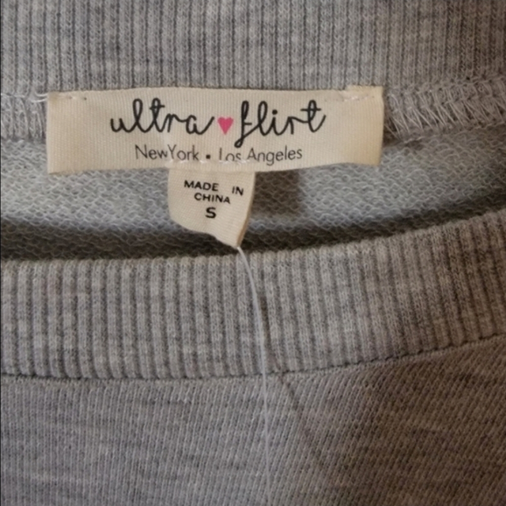 Ultra Flirt Pearl Shoulder Dropped Sleeve Sweatshirt Small Heather Gray - Picture 6 of 16